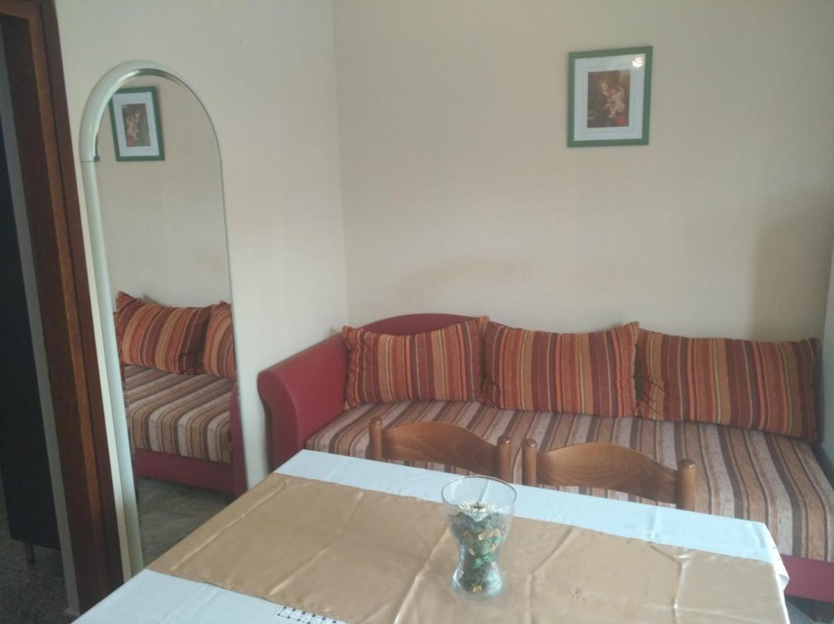 Popovic Apartament Funtana