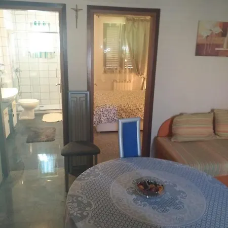 Apartments Popovic Funtana Exterior photo